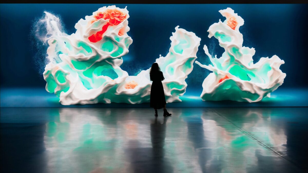Refik Anadol: “Echoes of the Earth: Living Archive” – Serpentine North, London