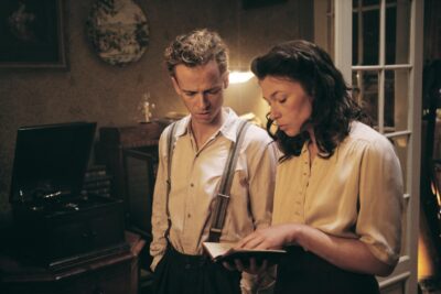 ‘빌'(2024) 넷플릭스 영화 리뷰: 제2차 세계대전 당시 앤트워프에서 벌어지는 범죄 드라마