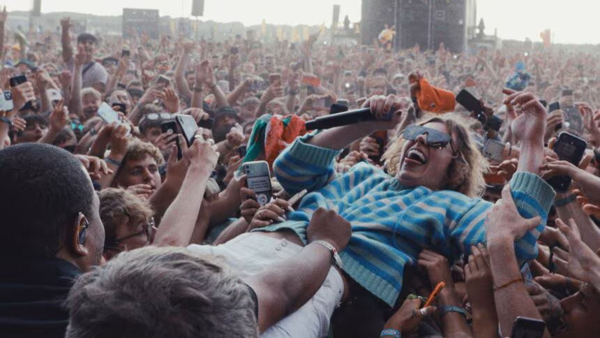 Kids Are Growing Up: A Story About a Kid Named Laroi