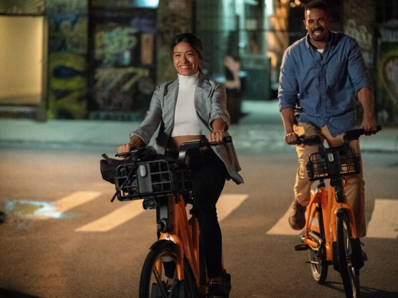 Jogos de Amor (2024) – Uma comédia romântica na Netflix para o Dia dos Namorados, estrelada por Gina Rodriguez