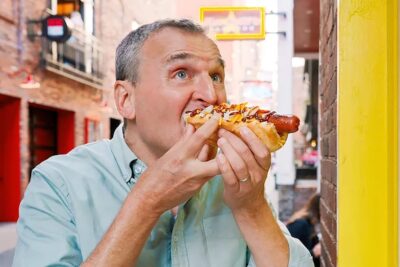 La série Netflix « Les tribulations culinaires de Phil » est de retour pour sa septième saison, apportant encore plus de contenu délicieux et savoureux à la télévision