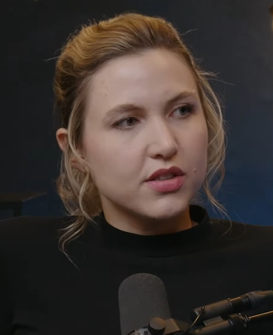 Quem é Taylor Tomlinson? Estrela da comédia stand-up