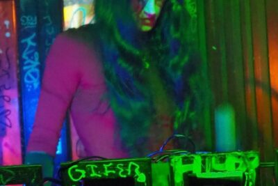 Leyla Yenirce: Sound Performance – Fitzpatrick Gallery, Paris