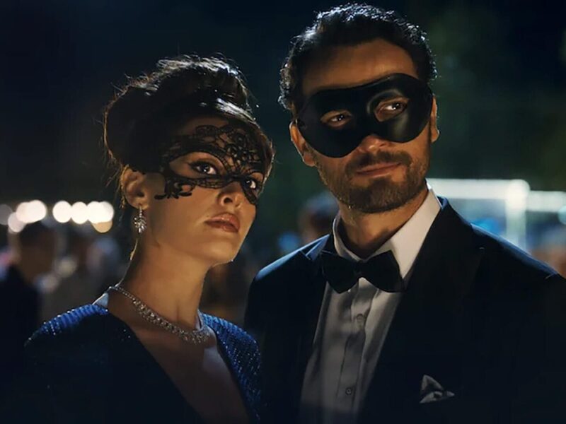 A Arte de Amar (2024) – Filme da Netflix: Como seduzir um ladrão milionário