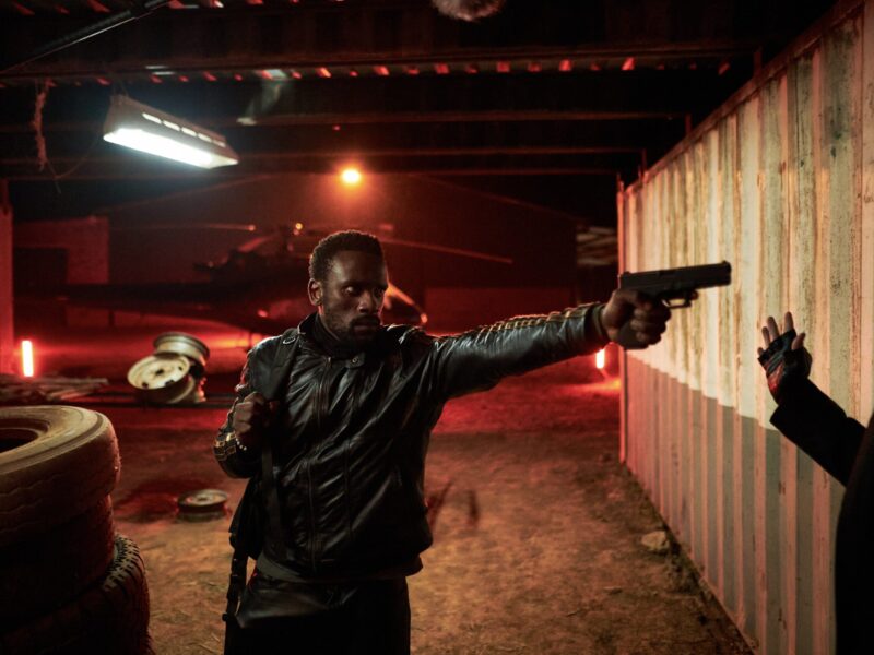 ‘하트 오브 더 헌터'(2024) 넷플릭스 영화 : 순수한 80년대 액션 영화