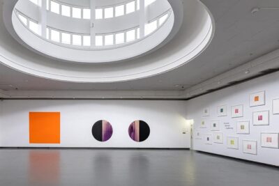 Callum Innes: Cadmium Orange Red Violet Lamp Black – Kode Bergen, Norway