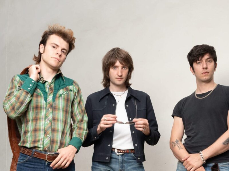 Parisian Psych Trio HOWLIN’ JAWS Unleashes Rock Magic with Second Album, “Half Asleep Half Awake”