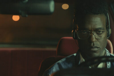 &lsquo;EUX : L&rsquo;Effroi&rsquo; Saison 2 – Serie sur Amazon Prime Video : Une terrifiante série d&rsquo;horreur avec un psychopathe dans les années 90