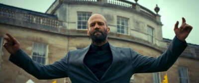 在Prime Video上的《养蜂人》：Jason Statham 剧中饰演硬汉养蜂人，风格类似于《疾速追杀》
