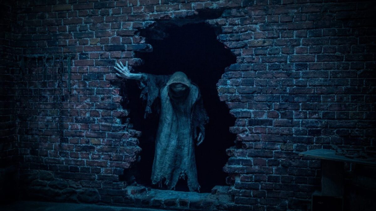 A Bruxa dos Mortos: Baghead (2023) Filme de terror: quando o terror, simplesmente, não funciona, há pouco para ver