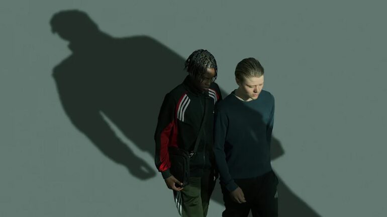 Non lasciarmi cadere (2024) Serie su Netflix: un ritratto drammatico di una realtà ancor più triste