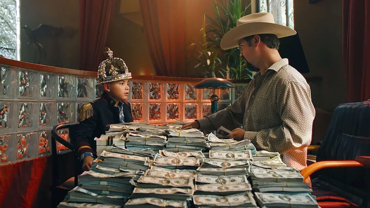 Netflix präsentiert „Fiesta in der Räuberhöhle“, ein mexikanischer Film voller Ironie und Charakter von Regisseur Manolo Caro