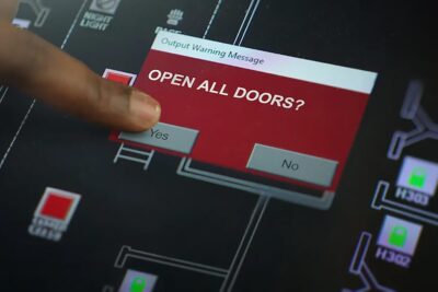 Destrancados: Um Experimento na Prisão (2024) Docuserie no Netflix: um experimento prisional transformado em reality show