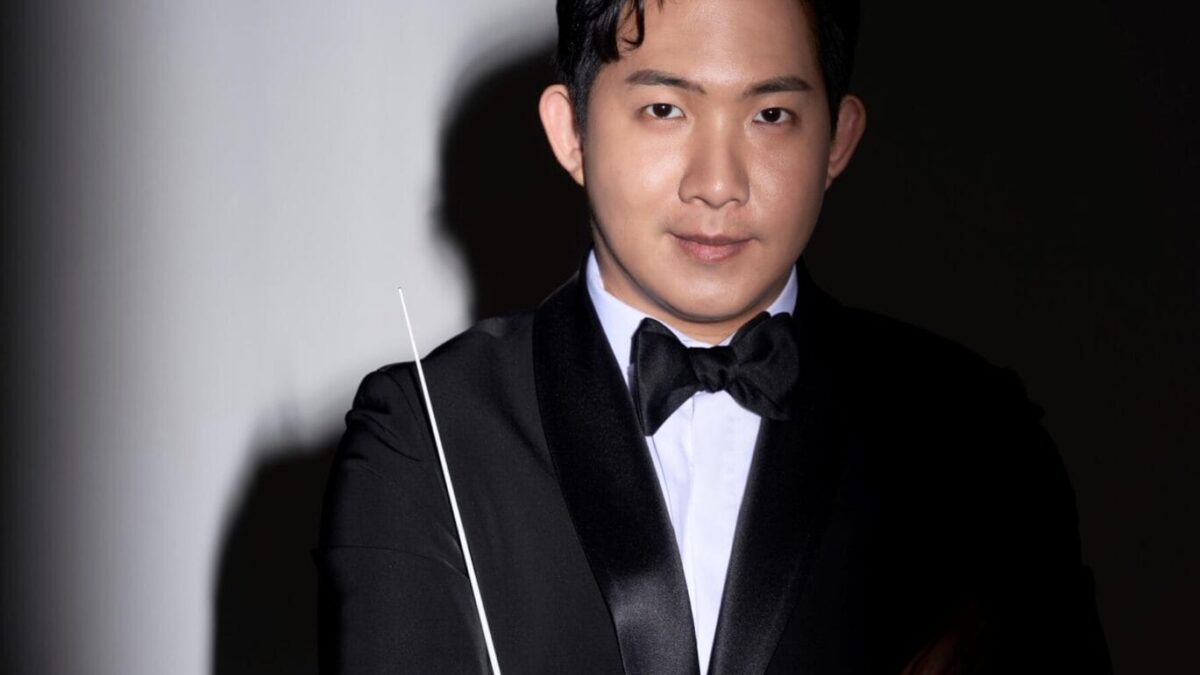 Doam Hall do Centro de Artes de Seul: Concerto de Aniversário de 1 Ano com Estrelas de Classe Mundial