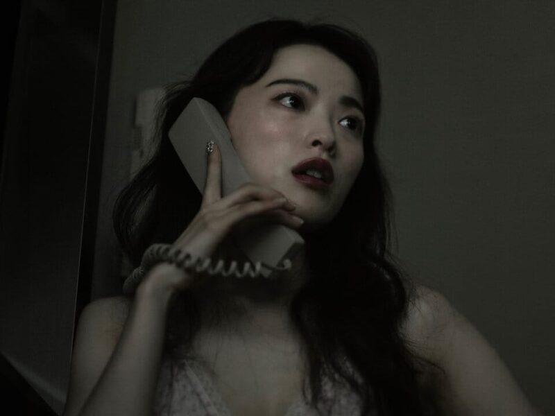 “The 8 Show”: Uma Série de Comédia Divertida e Irônica na Netflix