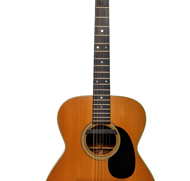“Wonderful Tonight” di Eric Clapton: La Chitarra All’Asta da Bonhams a Londra