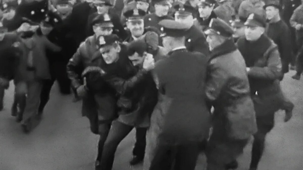 „Power“: Eine Netflix-Dokumentation über die Macht der Polizei in den USA