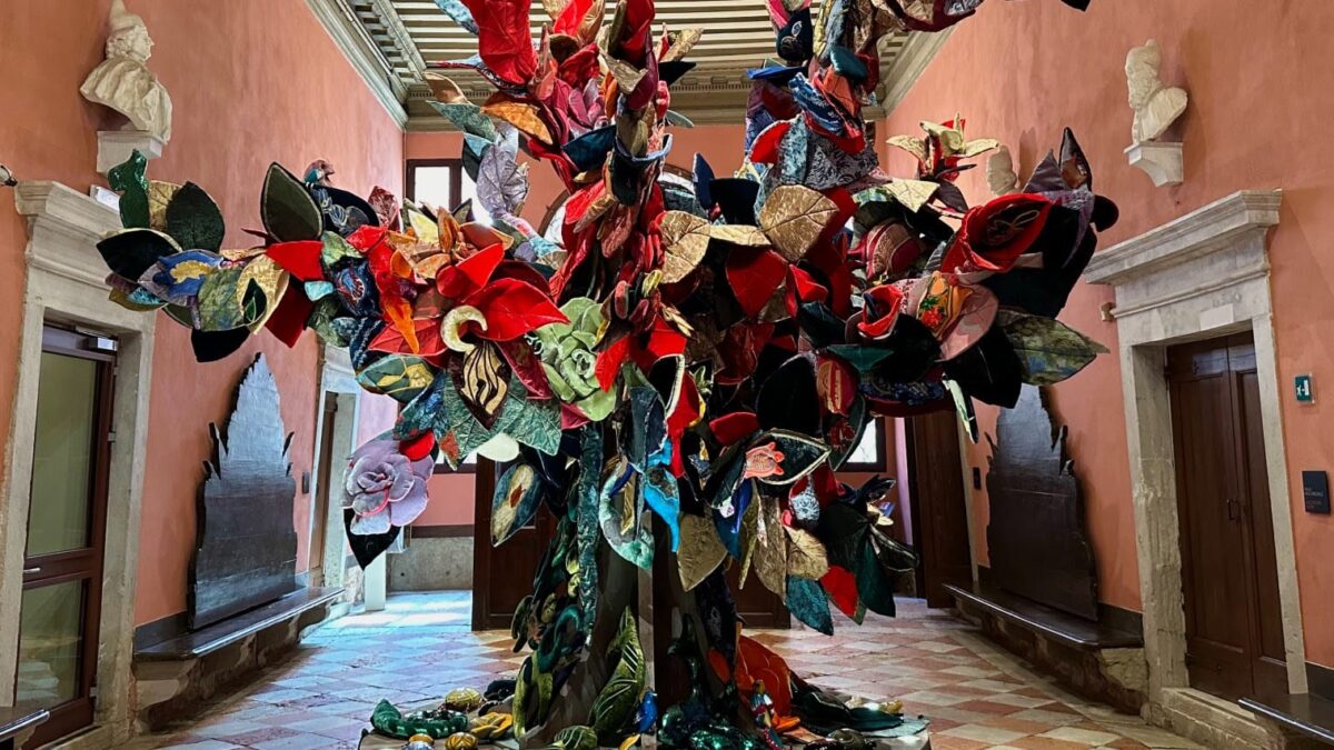 Carla Tolomeo Presenta «L’albero della vita» en el Museo de Palazzo Mocenigo
