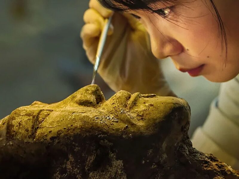 「黄泉の兵士: 始皇帝陵に眠る謎」- 歴史上最重要な考古学的発見の謎を解き明かすNetflixドキュメンタリー。