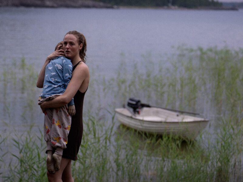 “언데드 다루는 법” 영화 리뷰: “살아있는 시체들의 밤”와 같지 않은 좀비 영화? 모든 것이 가능합니다.