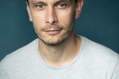 HBOとBBC、リチャード・ガッドの次回作ドラマシリーズ「LIONS」共同制作決定