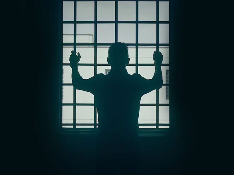 「ヤーラ ・ガンビラジオ殺害事件: 疑いなき真実を追って」－ 残虐な殺人事件、DNAの証拠、そして報道陣の追求