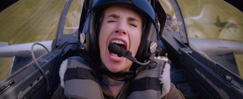 “스페이스 커뎃” 프라임 비디오의 영화: 에마 로버츠가 주연인 단순한 가족 코미디