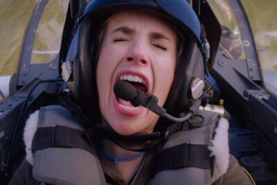 “Infiltrada en la NASA” Película en Prime Video: Emma Roberts en una comedia familiar sencilla