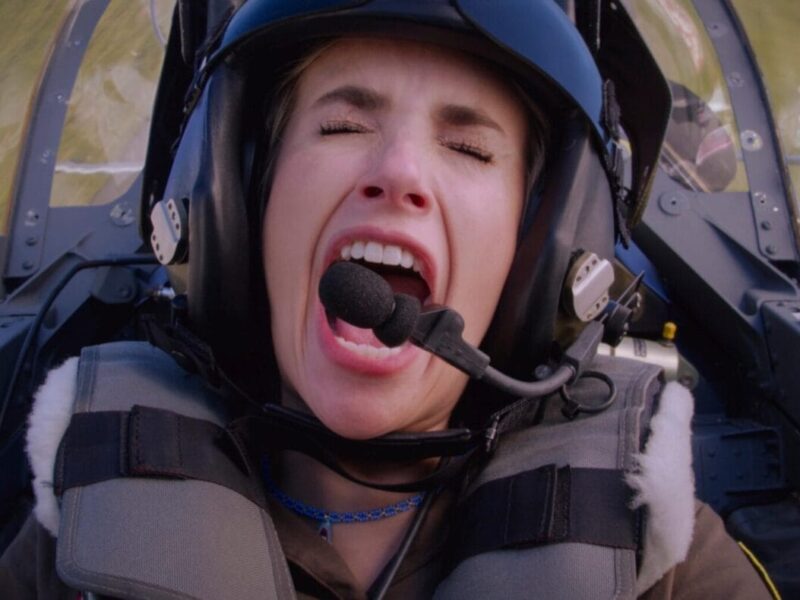 “Infiltrada en la NASA” Película en Prime Video: Emma Roberts en una comedia familiar sencilla