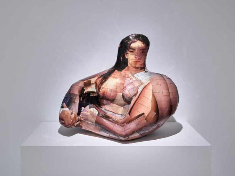 아라리오 갤러리, 2024 KIAF 서울에서 역동적인 조각과 회화적 표현을 선보입니다