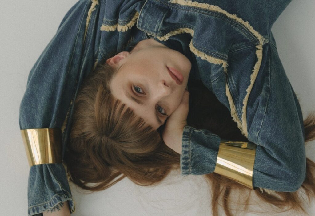 Danish Pop Sensation MAGLY Champions Truth in New Single ‘Honesty’