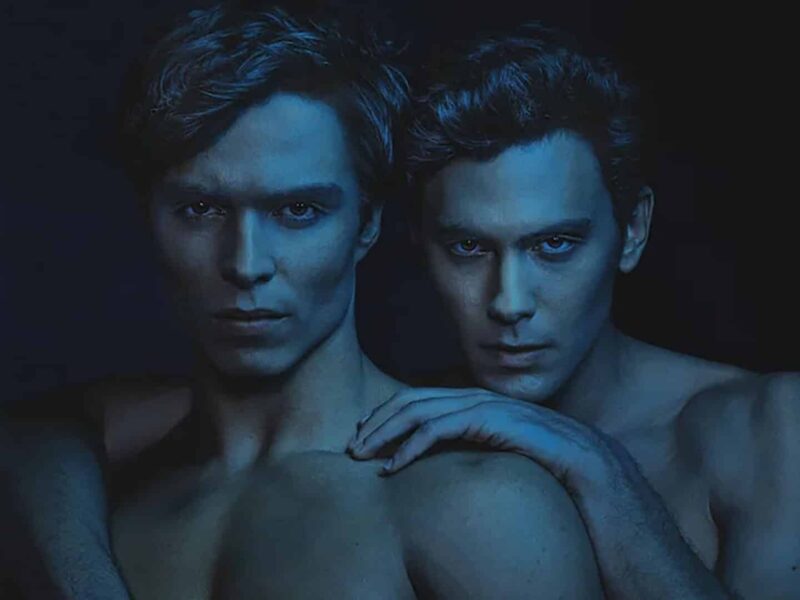 「ホーム」-Netflixシリーズ：ライアン・マーフィーのレンズを通して見る2人の兄弟と不吉な行為