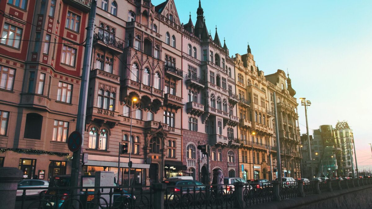 Find & Book Top-Rated Clinics in Czech Republic: Airomedical Booking Guide