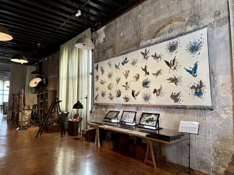 무세오 포르투니의 주세페 아바테의 “피로에트”: 현대 태피스트리