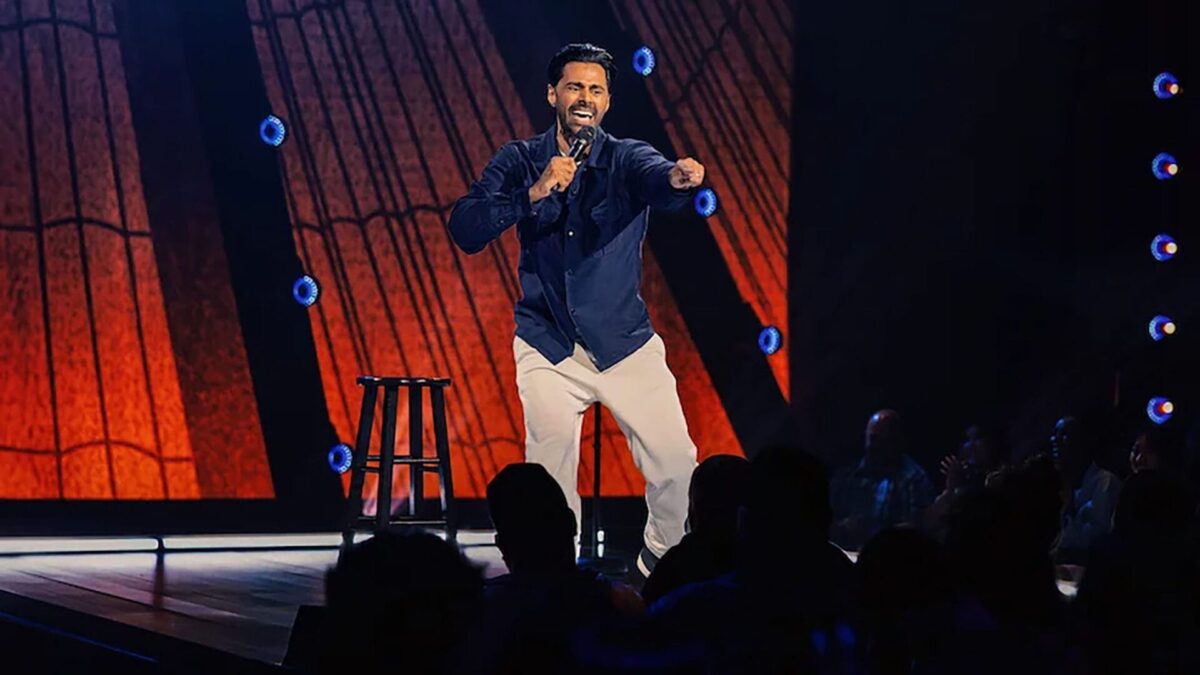 „Off with His Head“ – Stand-Up auf Netflix: Hasan Minhaj und seine allumfassende Ironie