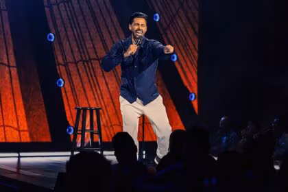 Hasan Minhaj: Off with His Head - Netflix