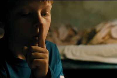 « Speak No Evil » – Le nouveau film d&rsquo;horreur de Blumhouse : un remake qui reflète et diverge à la fois de l&rsquo;original