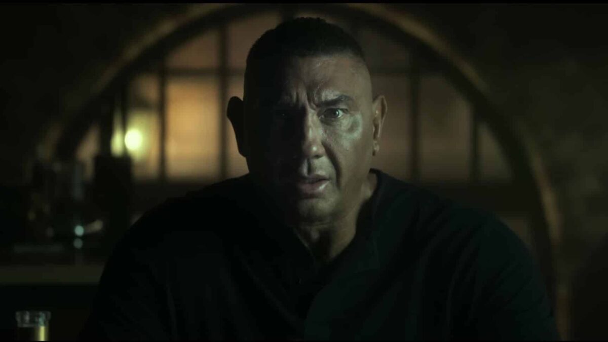 “The Killer’s Game” – Crítica do Filme: Dave Bautista em uma Película Repleta de Ação e Comédia