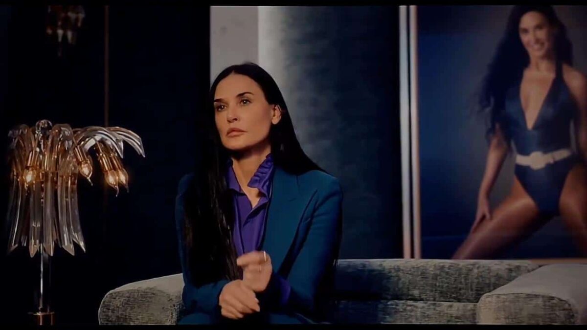 „Substanța” – Recenzie a filmului: Incitant, Morbid, Ironic, Incitant și, mai presus de toate, Excentric