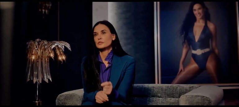 电影评论：《某种物质》——激动人心、病态、讽刺且极其离奇