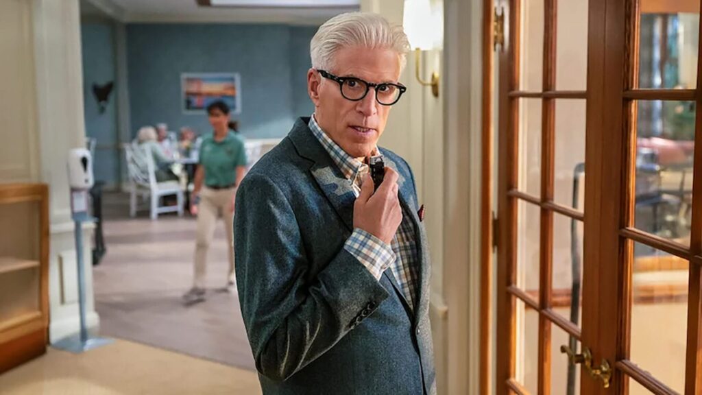 « Espion à l&rsquo;ancienne » : Ted Danson dans une comédie légère d&rsquo;espionnage… au sein d&rsquo;une maison de retraite