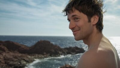 《自由》——Prime Video 上的一部浪漫色彩的劫匪惊悚片