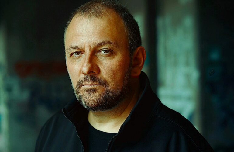 Stelio Savante, Starring In Amazon MGM Studios ‘Sarah’s Oil’ And Pinnacle Peak Picture’s ‘Between Borders’, Signs With Harter Allen Agency in the UK