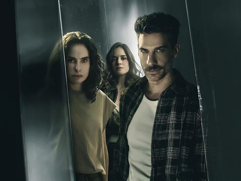 “게라 자매의 전쟁” – 넷플릭스의 멕시코 텔레노벨라: 완전히 믿을 수 없는 작품