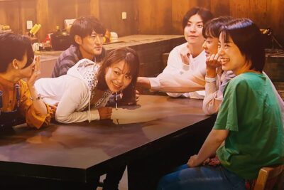 ネットフリックスの番組「あいの里」第二シーズンが登場：愛に年齢は関係ない