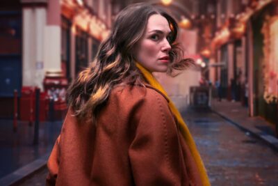 A Netflix traz uma proposta diferente para o Natal: uma série de espionagem com um toque tipicamente britânico