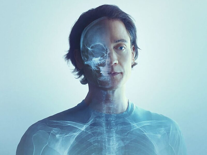 Netflixが描く永遠の若さへの執着：「DON’T DIE: 永遠に生きるを極めし男」