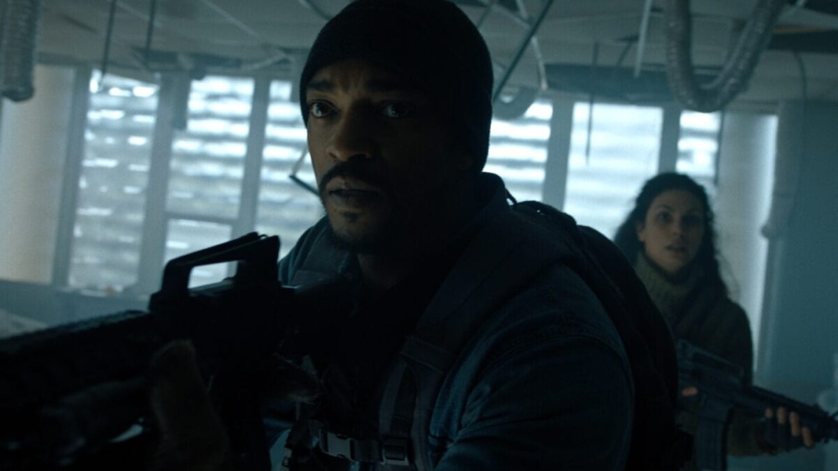 ‘Elevation’ un thriller de terror de su supervivencia con monstruos protagonizado por Anthony Mackie