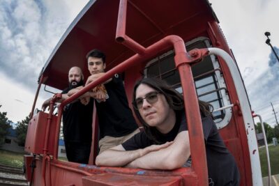 The Discarded, ‘The Green Door’로 새로운 음악적 지평을 열다