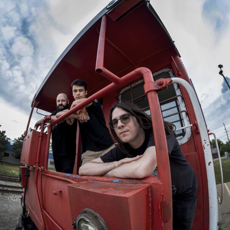 The Discarded lanciano “The Green Door”: Un viaggio nel garage rock moderno